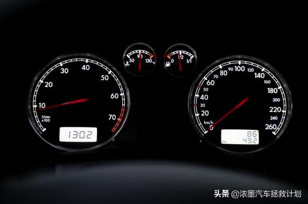 「至臻情懷」一臺老傢伙的重生路,修復煥新一臺戰損級帕薩特B5 「至臻情懷」一臺老傢伙的重生路,修復煥新一臺戰損級帕薩特B5