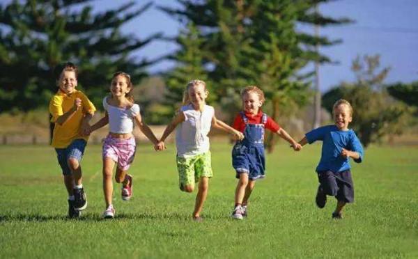 春天多給孩子吃這5大&OpenCurlyDoubleQuote;黃金菜&rdquo;，營養高價格低，孩子愛吃長得快