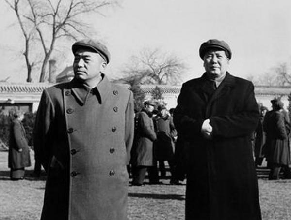 1969年大戰一觸即發,美國向中國伸出橄欖枝,毛主席召集4元帥商談 1969年大戰一觸即發,美國向中國伸出橄欖枝,毛主席召集4元帥商談