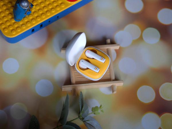 個性訂製Liavs怪奇鵝一款有個性的耳機