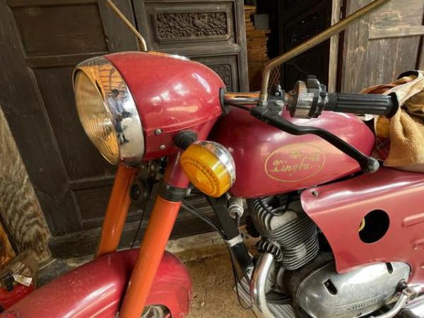 早年愛車族玩啥：幸福250與單缸屁驢子，當年太拉風了