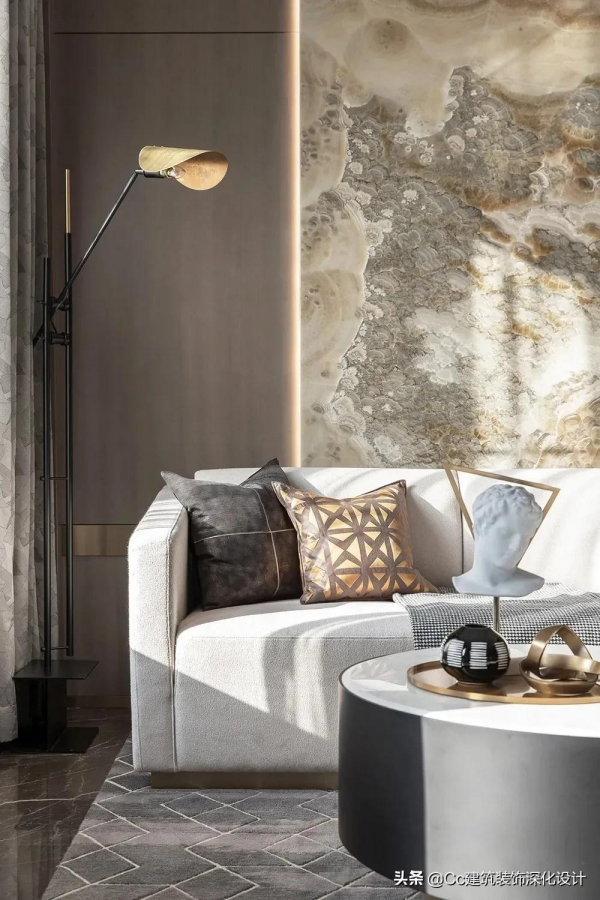 「材料」什麼是奢石? 「材料」什麼是奢石?