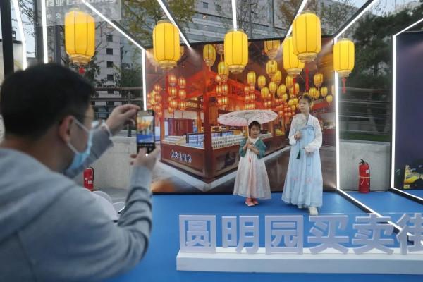 “十一”去哪兒玩?來朝陽,豐富多彩的文化活動嗨不停! “十一”去哪兒玩?來朝陽,豐富多彩的文化活動嗨不停!