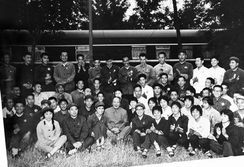 毛主席專列途經天津，提起狗不理包子，姚淑賢的回答引毛主席大笑