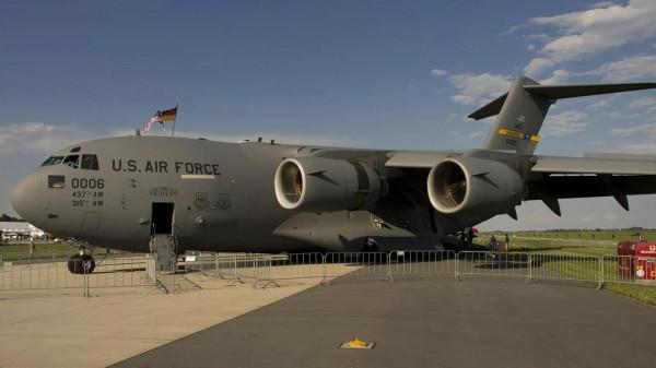 C-17“環球霸王”III運輸機圖集（200圖）