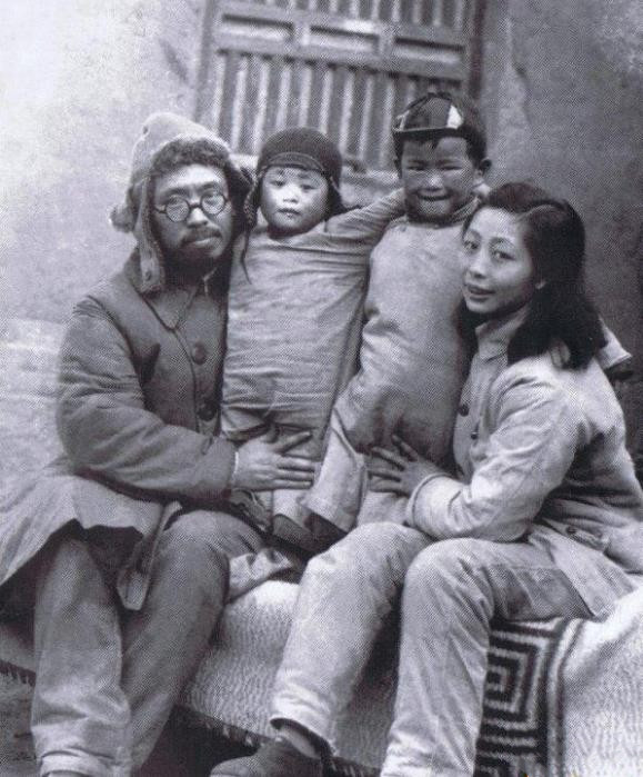 羅榮桓逝世,毛主席夜不能寐,悼念時當眾流淚:這是一個好同志啊 羅榮桓逝世,毛主席夜不能寐,悼念時當眾流淚:這是一個好同志啊