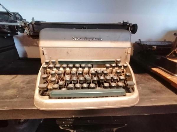 曬曬幾樣老物件