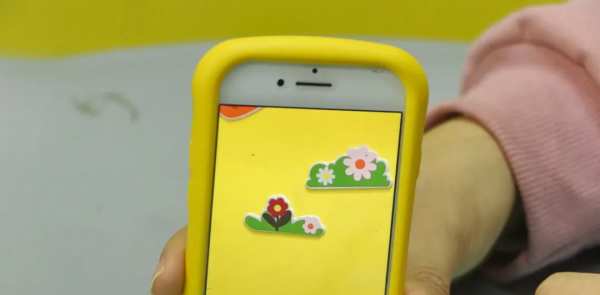 手機連按3下開啟“隱藏”望遠鏡和放大鏡，看哪裡都清晰，很實用