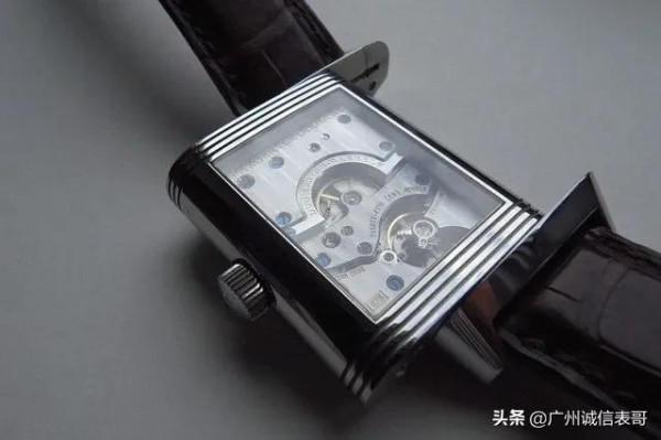 經典永不褪色：矩形表的美