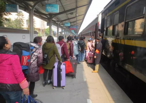 為什麼近年來有很多甘肅人去新疆務工