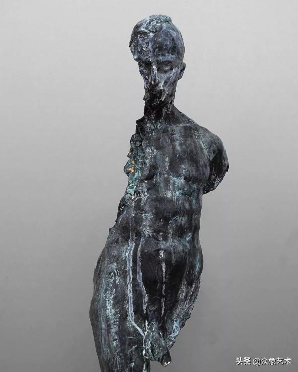 Ange Schmiert | 深邃而又魔幻