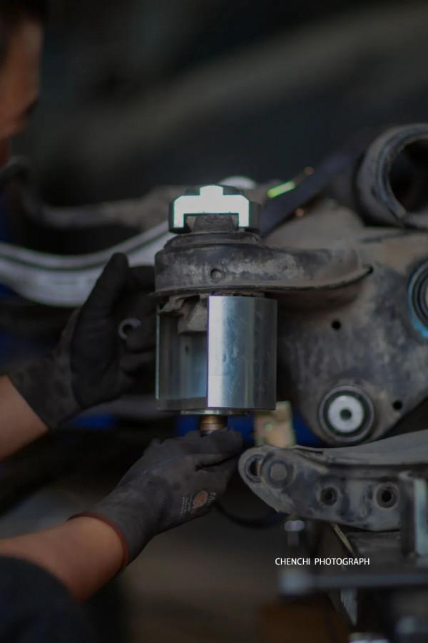 賓士E後橋的一次徹徹底底的整備過程