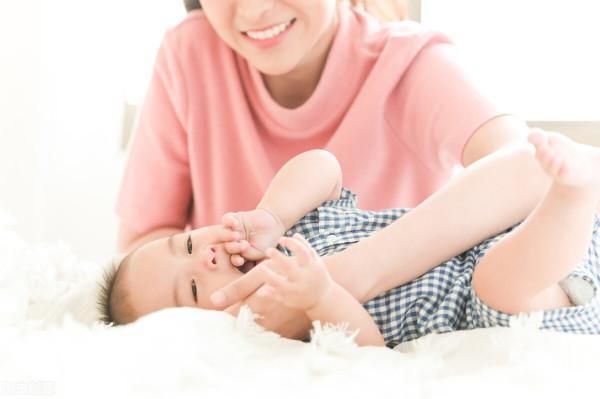 帶孩子的寶媽注意了，孩子的喜怒哀樂是由你來決定的