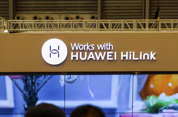 2款超級電摩來了，最高時速102km/h，最大續航可達220公里