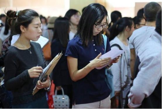 985碩士心酸自述：過了30歲卻拿著4000元的工資，沒臉回家見父母