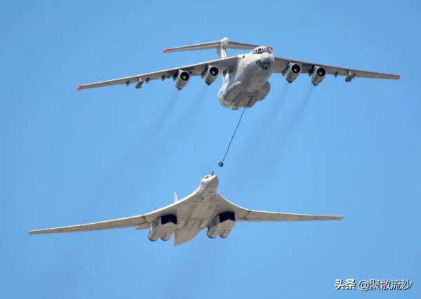 裝備超過560架加油機，最大的載油量達161噸，壟斷一技術50多年