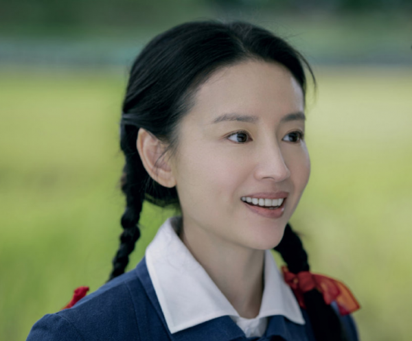 都播完了，人民日報才點名《功勳》，這群配角也該翻身了