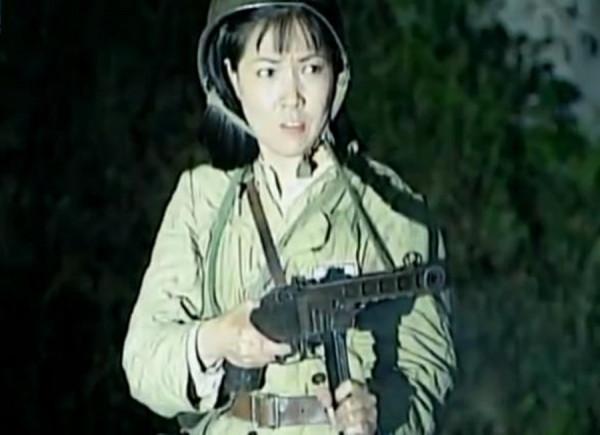 抗美援朝50週年,美國記者帶來4副畫像,揭開5名女兵失蹤之謎 抗美援朝50週年,美國記者帶來4副畫像,揭開5名女兵失蹤之謎