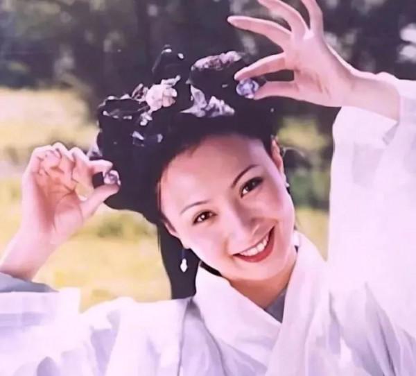 長在我審美上的小龍女——陶虹