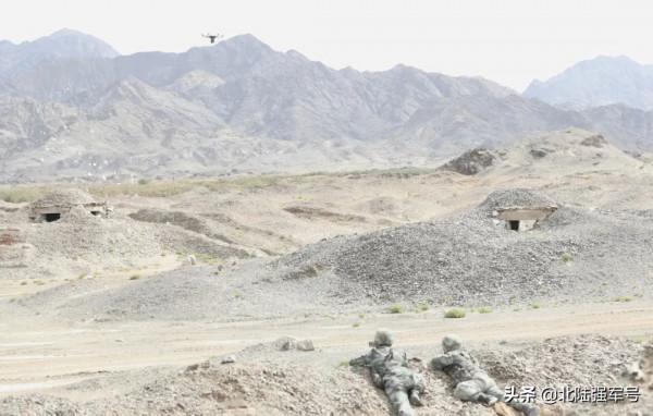 ​深入“虎穴”察敵情，看這名偵察兵是怎樣做到的……