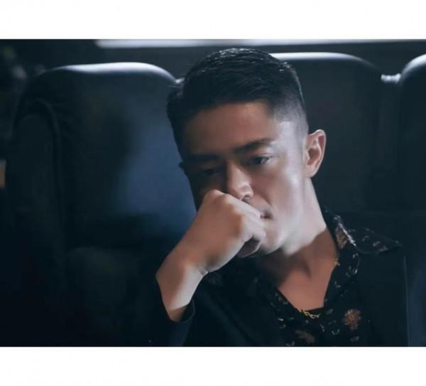 霍建華終於帥氣登場!與老婆演對手戲太帶感,穿西裝比貴公子氣派 霍建華終於帥氣登場!與老婆演對手戲太帶感,穿西裝比貴公子氣派