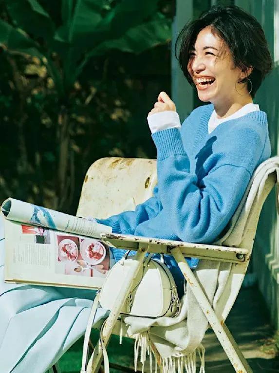 今冬最顯白的毛衣