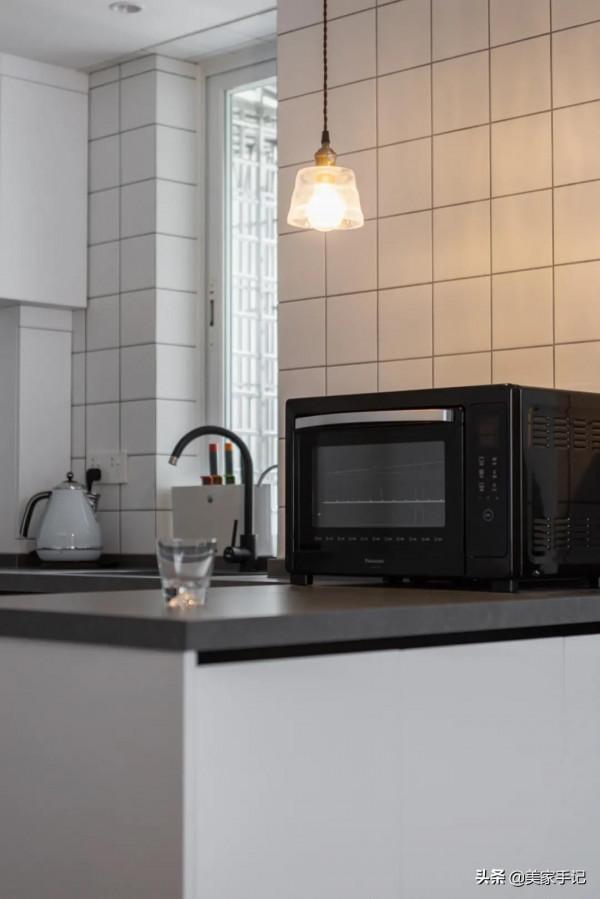 越來越多人捨棄客廳,不買茶几,或許只有嘗試過,才知道有多爽 越來越多人捨棄客廳,不買茶几,或許只有嘗試過,才知道有多爽