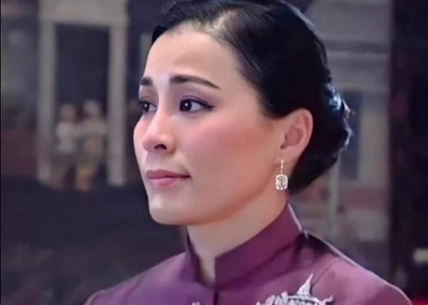 蘇提達被逼入絕境，試圖跟42歲帕公主結盟，育坤家族能答應嗎