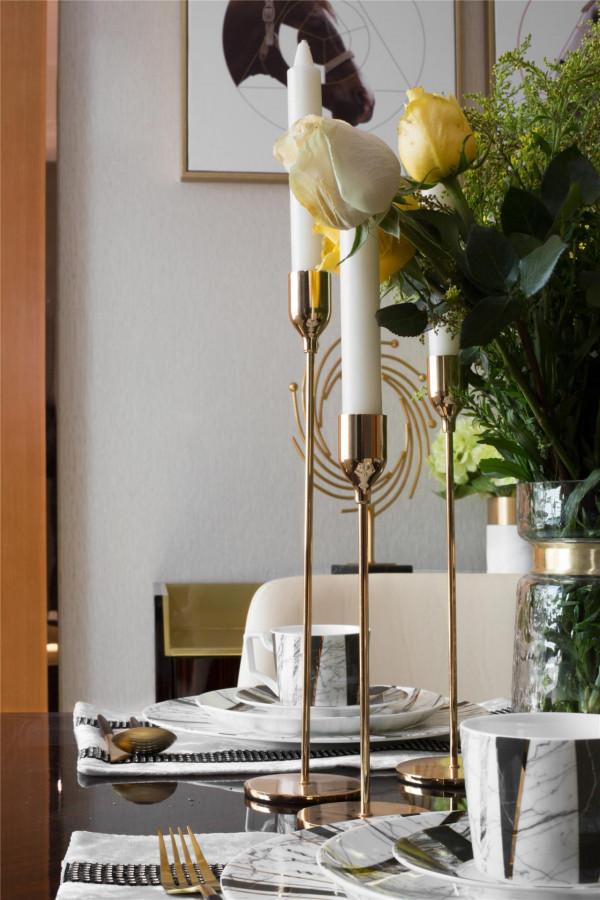 小戶型現代輕奢實景設計案例