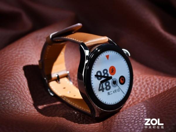 手機手錶耳機&OpenCurlyDoubleQuote;三件套&rdquo;怎麼買才划算？這份攻略幫你省幾百塊