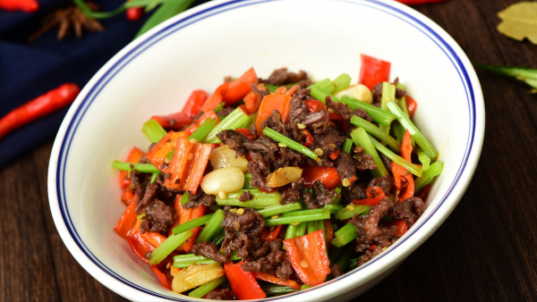 分享12道家常菜做法，葷素搭配更健康，花錢少還吃得好，適合帶飯