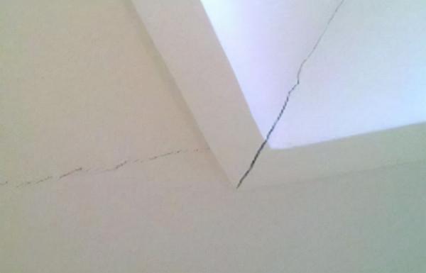 為什麼吊頂會開裂？“三不”分析得很透徹