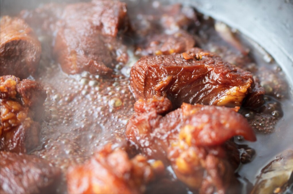 做醬牛肉還用焯水嗎?不需要,記住“1醃2泡”竅門,軟爛又入味 做醬牛肉還用焯水嗎?不需要,記住“1醃2泡”竅門,軟爛又入味