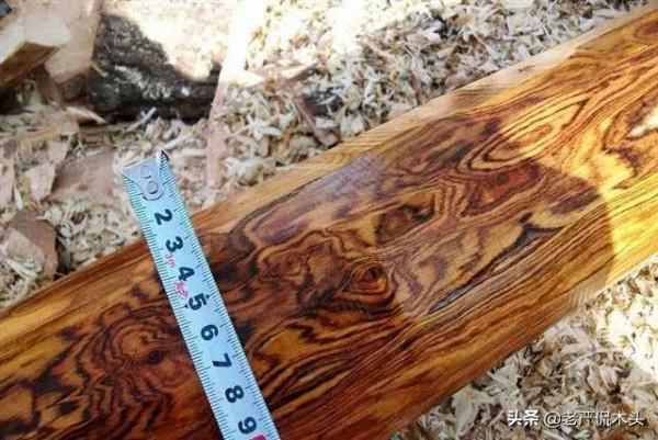 水波、瘤疤、影子,木材中的那些不正經的花紋 水波、瘤疤、影子,木材中的那些不正經的花紋