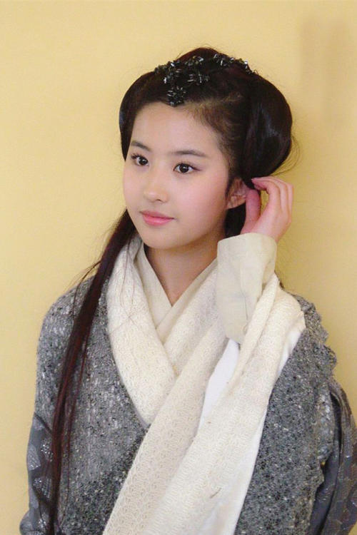 記憶裡經典的破布美人形象，明明那麼樸素，她們卻依舊美麗動人