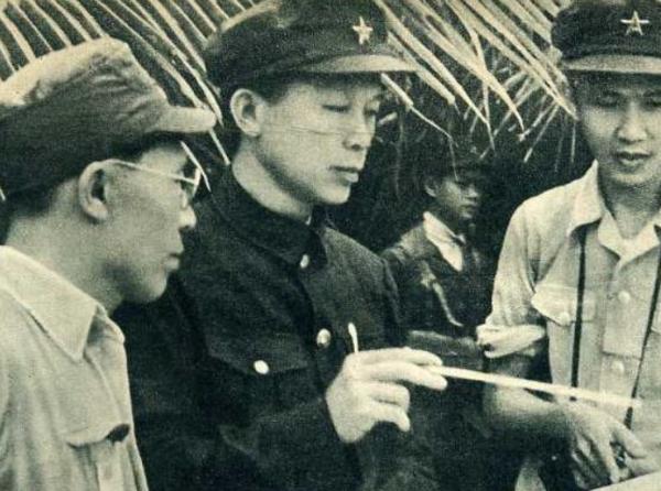 他是解放海南島的功臣,論資歷可授上將,建國後為何銷聲匿跡了? 他是解放海南島的功臣,論資歷可授上將,建國後為何銷聲匿跡了?