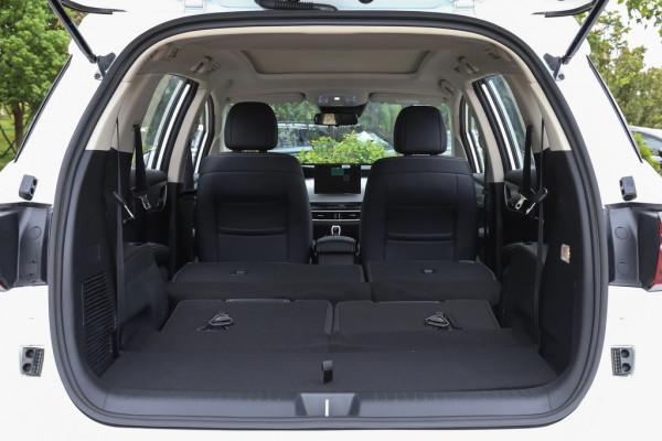 比亞迪宋MAX,緊湊型MPV,外觀很漂亮,搭載1.5T發動機 比亞迪宋MAX,緊湊型MPV,外觀很漂亮,搭載1.5T發動機