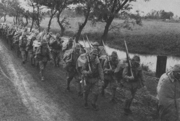 烈士陵園跪著4個日本兵雕像，日方要求拆除？三個條件滿足即可拆