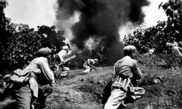 紅軍師長犧牲，毛主席狠狠批評林彪，蕭華說：他不死，應是個元帥