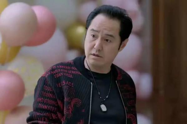 《小敏家》周迅LP大衣，秦海璐香奈兒…中產vs土豪畫風差多少？