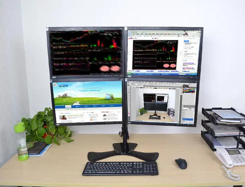 比電視還爽的 48 吋 OLED 桌面電競巨屏，KTC G48P5 顯示器測評詳解