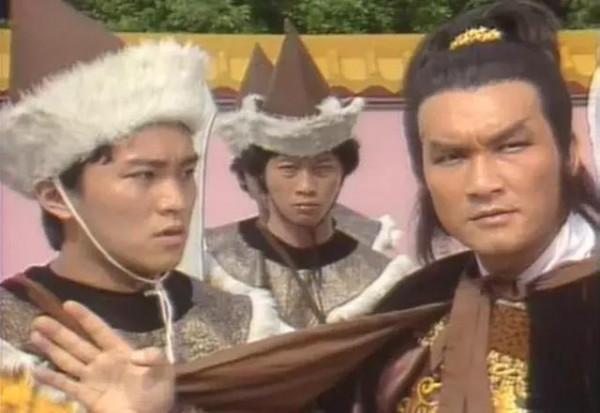 看了“大灣區哥哥”的採訪，我找到了內娛明星“不好笑”的原因