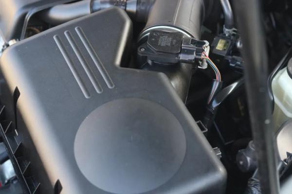 「情懷玩車」翻新復活2002年的豐田佳美，絕代神車，氣質非凡