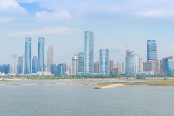 江西有條水上公路，被稱為“永吳公路”，是電影中的水上鐵路