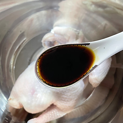 外焦裡嫩爆汁烤全雞-烤箱版