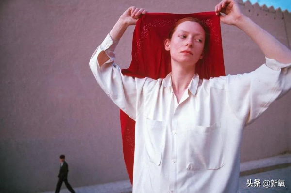 作為合影“殺手”，她到底贏在哪裡？