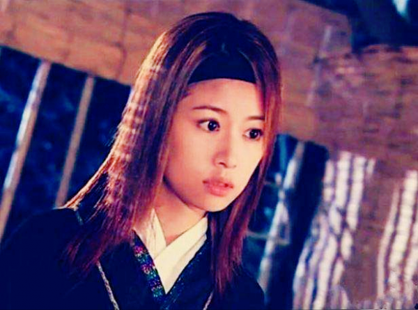 以為她們是主角，沒想到卻拿了配角的劇本，這7個角色讓人意難平