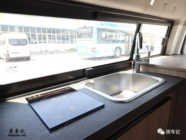 途酷金盃小海獅，10.8萬同時擁有房和車，你愛了嗎？