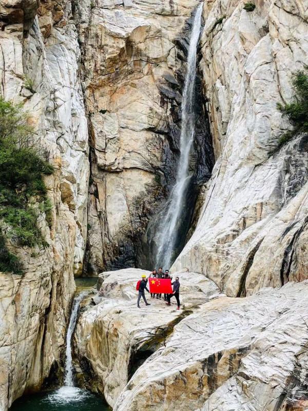 鄭州驢友團八龍潭穿越盧崖瀑布 鄭州驢友團八龍潭穿越盧崖瀑布