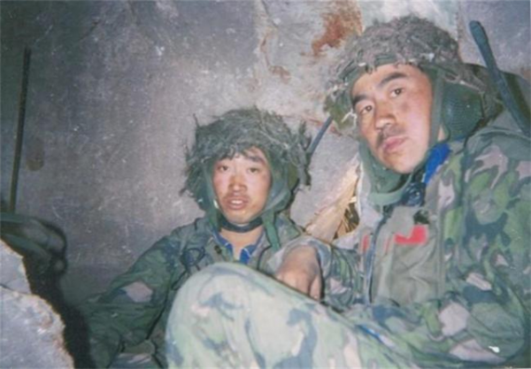 1987年黑豹行動：88名突擊隊員犧牲21人，有烈士戰死前喊了26聲娘